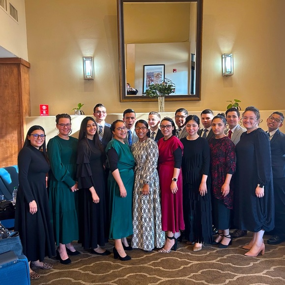 Meet your Posher, Deanelia - Picture 3 of 3